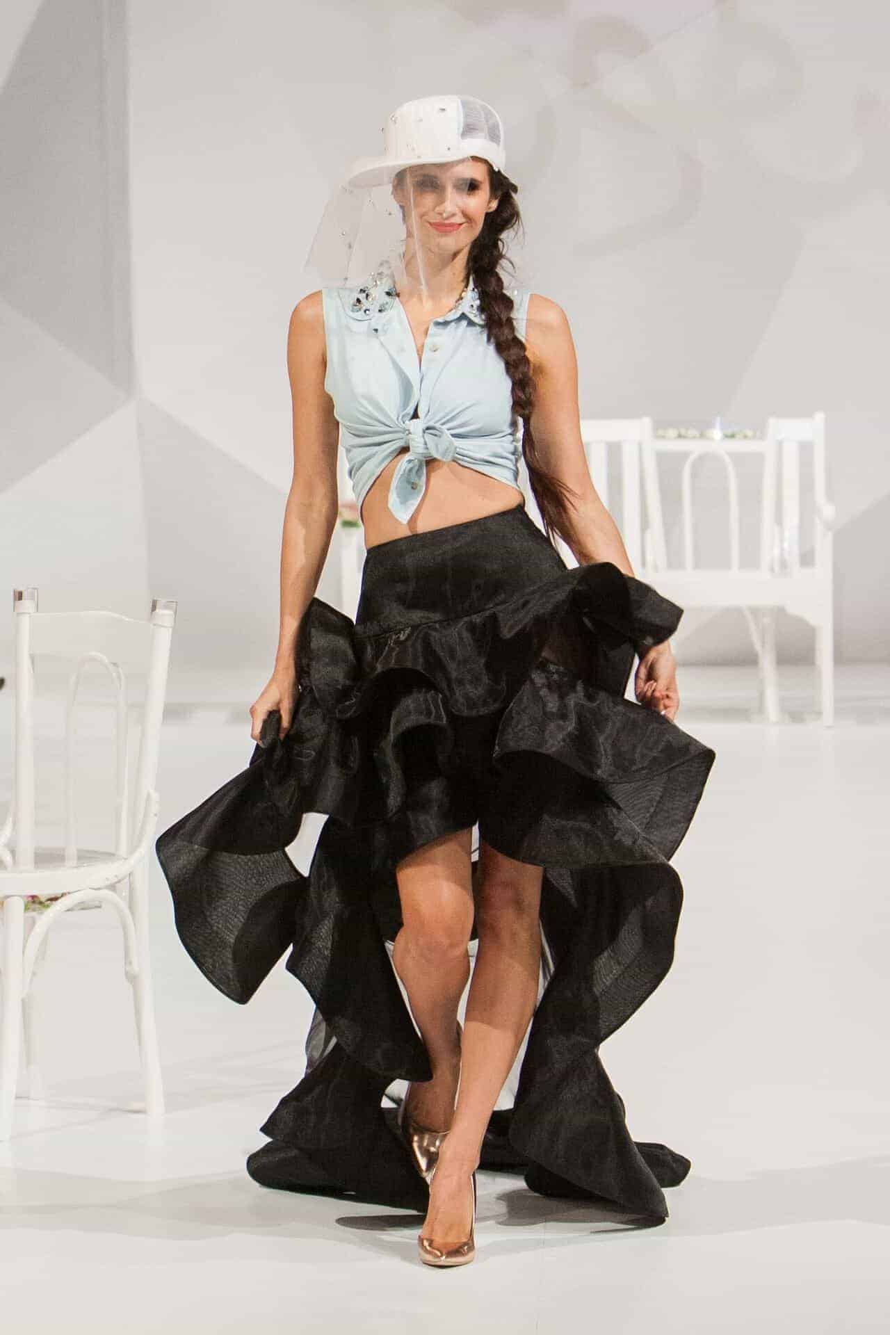 fashion-show-1746610_1920